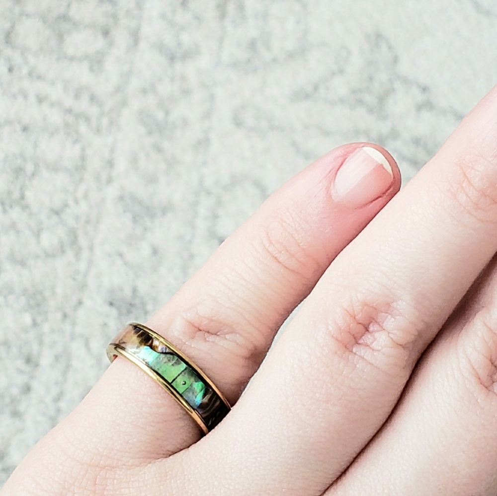 Natural abalone shell ring - Picture 5 of 5